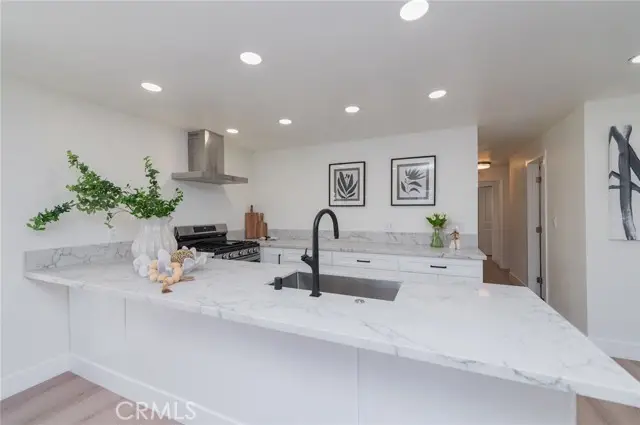 920 W Balboa, Newport Beach, CA 92661 - #3