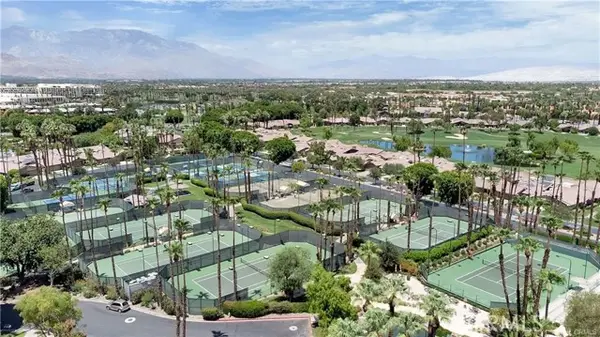 371 Red River Road, Palm Desert, CA 92211