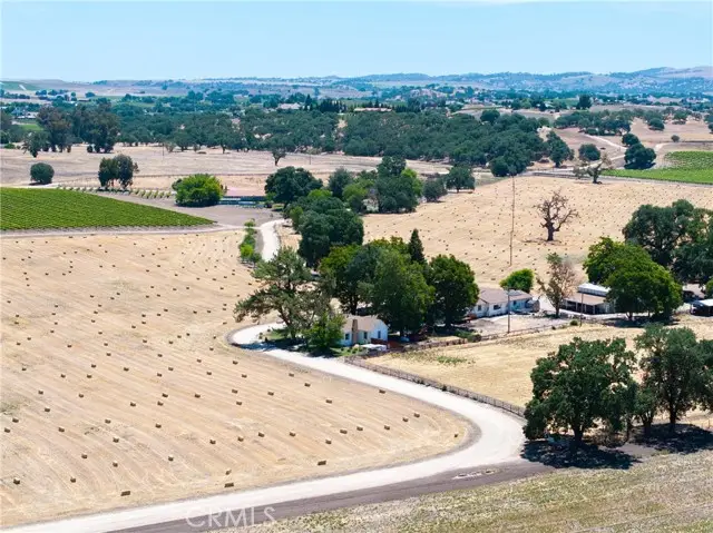 5275 Camp 8 Road, Paso Robles, CA 93446 - Image #3