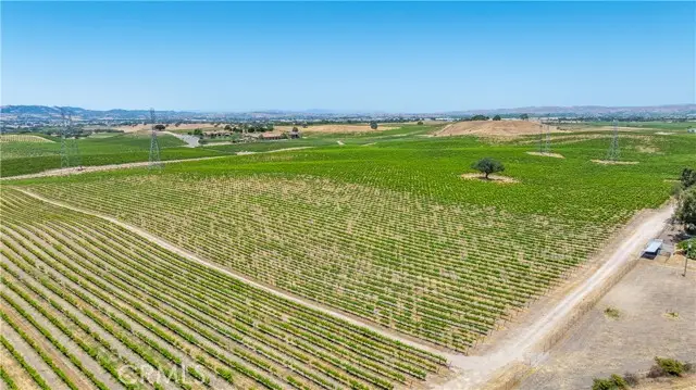 4950 Union Rd, Paso Robles, CA 93446 - Image #2
