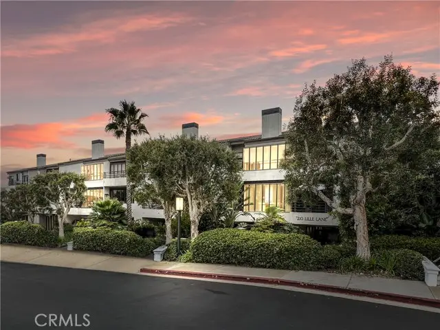 210 Lille Lane #101, Newport Beach, CA 92663 - Image #1