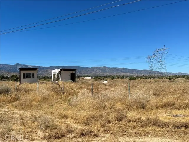 5755 Coyote Road, Phelan, CA 92371 - #2