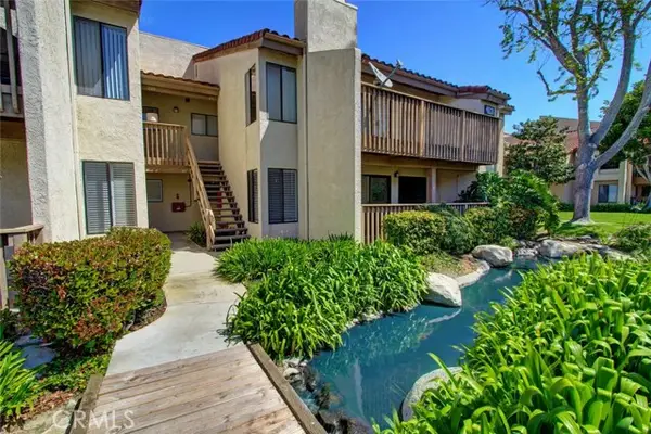 4831 Lago Drive #107, Huntington Beach, CA 92649