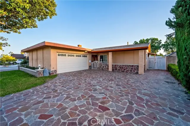 3168 W Bridgeport Avenue, Anaheim, CA 92804 - Image #1