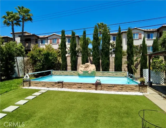 2521 W Clearbrook Lane, Anaheim, CA 92804 - Image #3