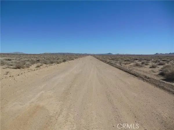 101 Smoke Bush Road, Lucerne Valley, CA 92356