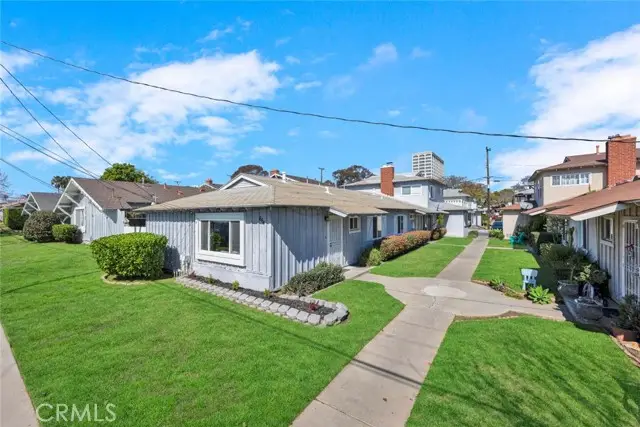 664 Center Street, Costa Mesa, CA 92627 - Image #1