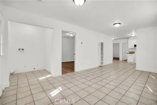 125 W Tichenor Street, Compton, CA 90220 - Image #2