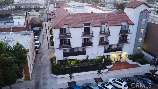 327 Chestnut Avenue #201, Long Beach, CA 90802 - #1