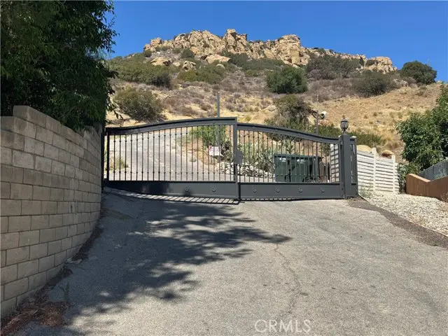 8 Thompson Avenue, Chatsworth, CA 91311 - Image #1