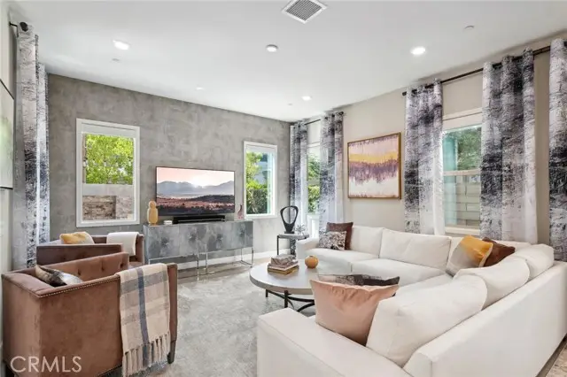 131 Spiral, Irvine, CA 92618 - Image #1