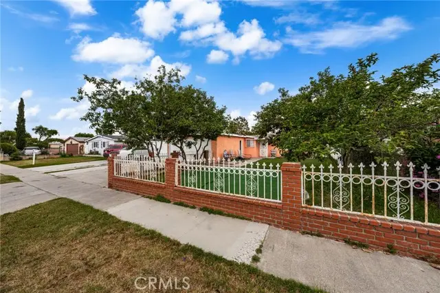 526 Nottingham Avenue, Santa Ana, CA 92703 - Image #3