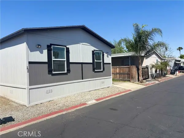1097 N State Street #206, Hemet, CA 92543