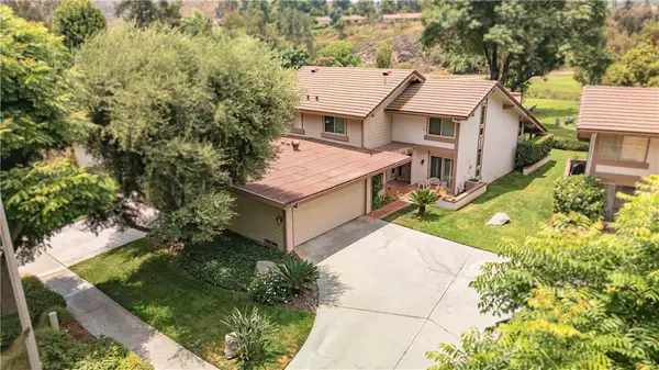 642 Via Zapata, Riverside, CA 92507