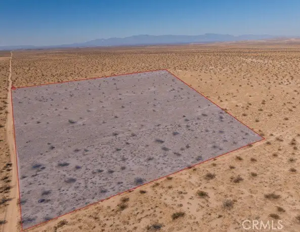 18 Bryman Road, Adelanto, CA 92301