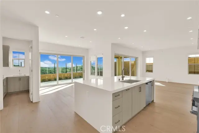 100 Mossvine, Irvine, CA 92618 - #3