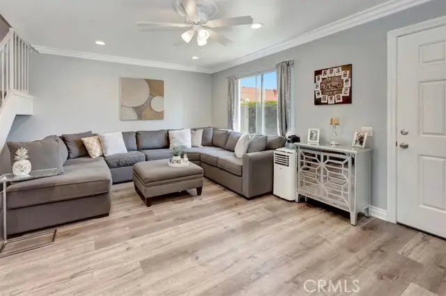 370 Carriage Drive #B, Santa Ana, CA 92707 - Image #3