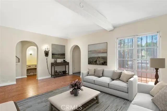 2624 S Garth Avenue, Los Angeles, CA 90034 - Image #2