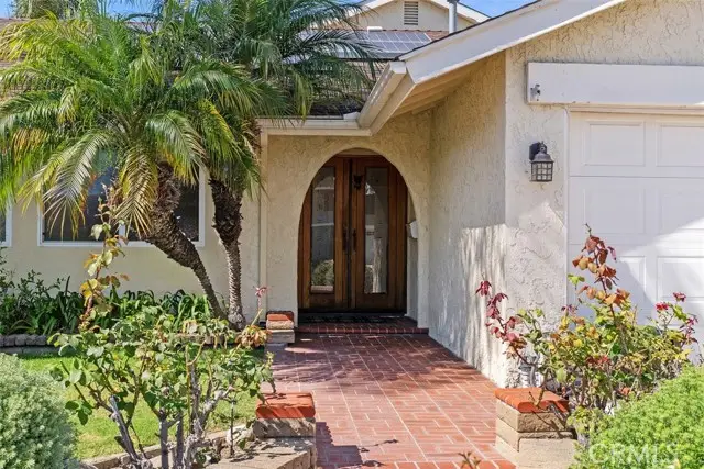 6521 Marilyn Drive, Huntington Beach, CA 92647 - Image #2