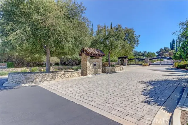 4034 Bridlewood Road, Fallbrook, CA 92028 - Image #1