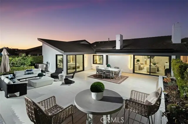10 White Water Drive, Corona Del Mar, CA 92625 - Image #2