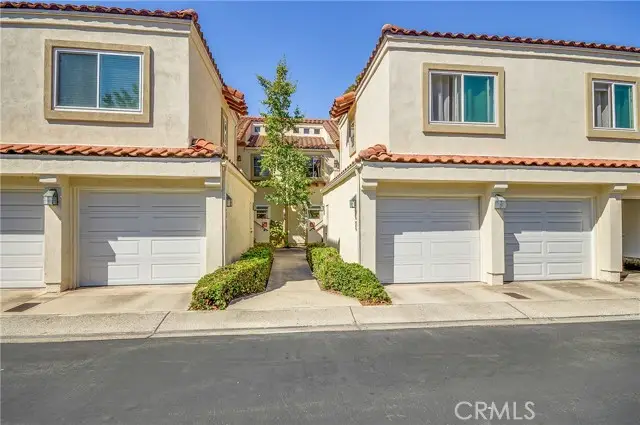31 Brisa Del Lago, Rancho Santa Margarita, CA 92688 - Image #2
