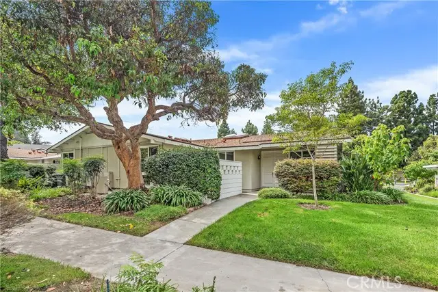 759 Calle Aragon #E, Laguna Woods, CA 92637 - Image #2