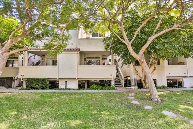 17202 Corbina #108, Huntington Beach, CA 92649 - Image #3