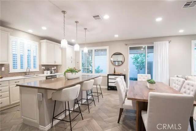 120 Mongoose, Irvine, CA 92618 - #3