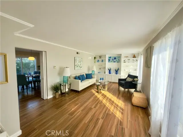 8142 Foxhall Drive, Huntington Beach, CA 92646 - Image #2