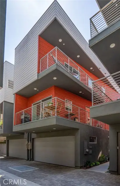 2222 Strata, Eagle Rock (los Angeles), CA 90041