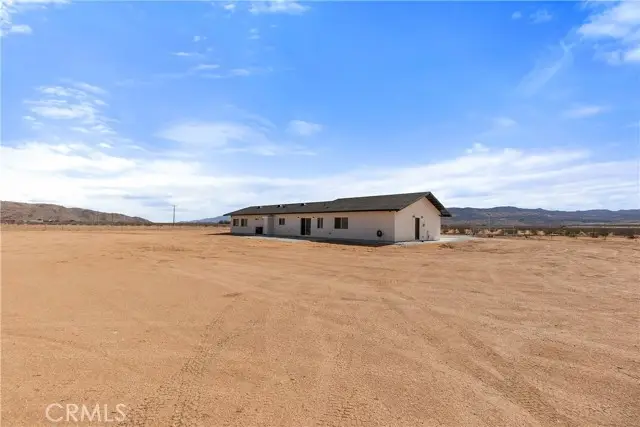 11725 Lagartijo Drive, Apple Valley, CA 92308 - Image #2