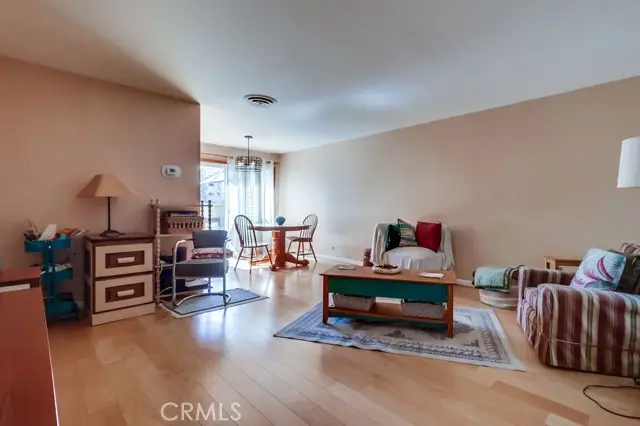 11138 Aqua Vista #43, North Hollywood, CA 91602 - Image #2