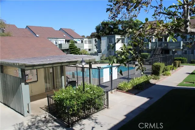 635 N Bristol, Santa Ana, CA 92703 - Image #2