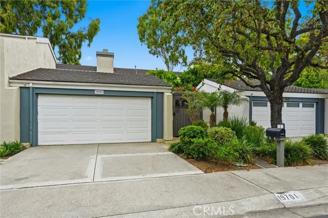 19701 Seacliff Lane, Huntington Beach, CA 92648 - Image #2