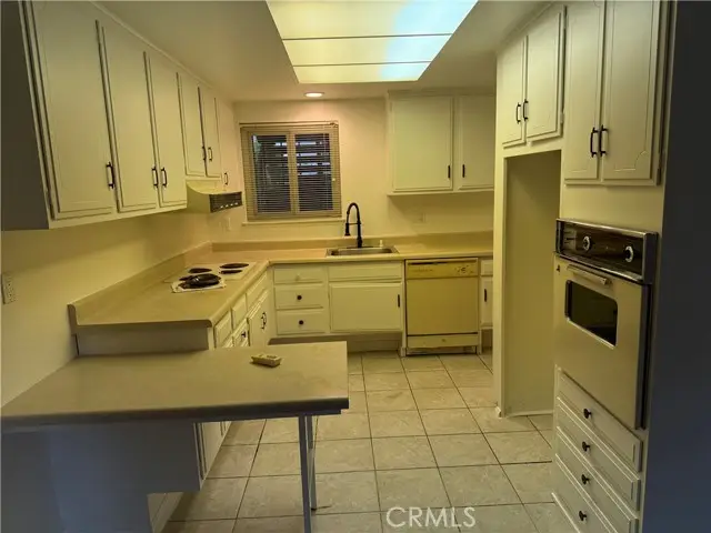 2290 Via Puerta #A, Laguna Woods, CA 92637 - Image #2