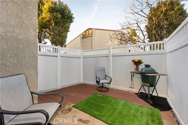 380 W Wilson #B106, Costa Mesa, CA 92627