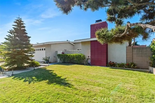 15201 Nottingham, Huntington Beach, CA 92647 - Image #2