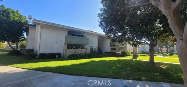 8633 Portola Court #16H, Huntington Beach, CA 92646