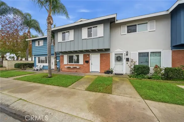 9958 Continental Drive, Huntington Beach, CA 92646 - Image #3