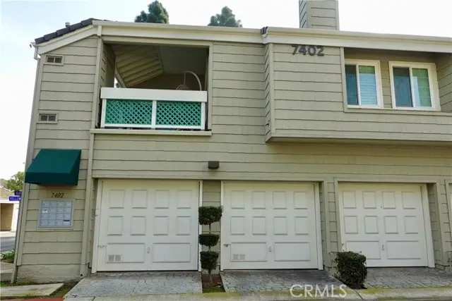 202 Yellowtail Drive #202, Huntington Beach, CA 92648 - Image #2
