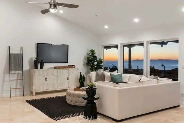 703 Avenida Presidio, San Clemente, CA 92672 - Image #2