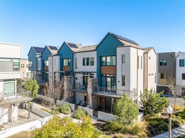 174 Sawbuck, Irvine, CA 92618 - #2