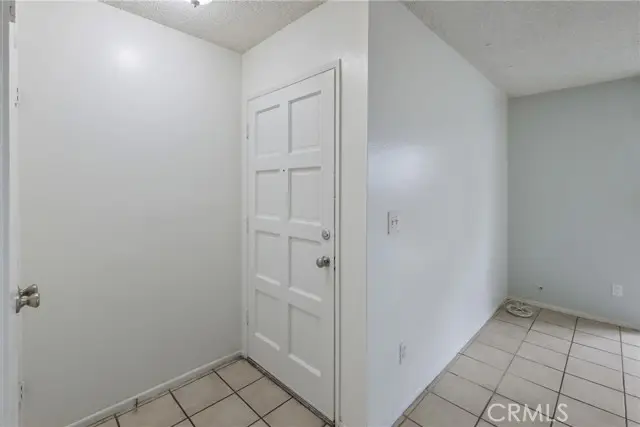 2521 W Sunflower #R1, Santa Ana, CA 92704 - Image #3