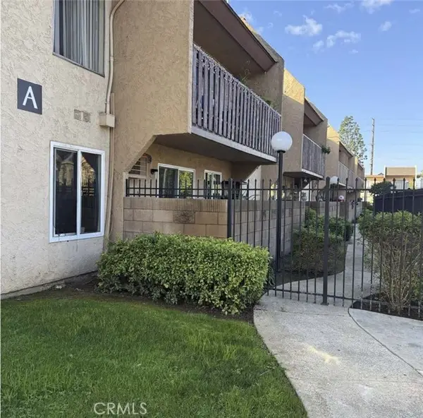 801 S Lyon Street #21 (A-123), Santa Ana, CA 92705