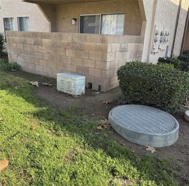 801 S Lyon Street #167(L-5), Santa Ana, CA 92705 - Image #2