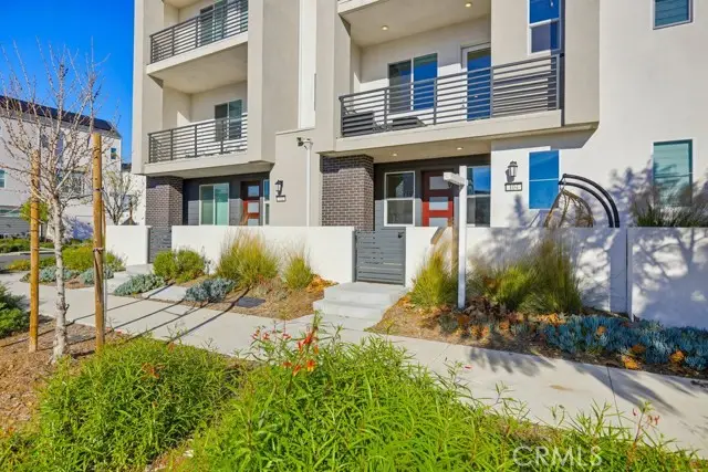 104 Restore, Irvine, CA 92618 - Image #3