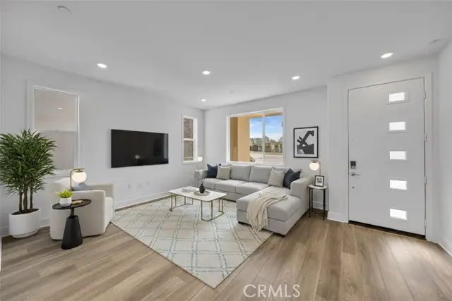 221 Longspur, Irvine, CA 92618 - Image #3