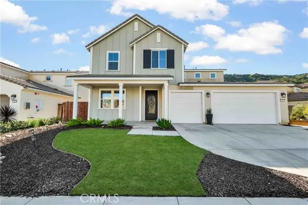 2872 Santa Fiora Circle, Corona, CA 92882