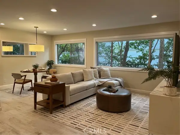 1025 N Kings Rd #105, West Hollywood, CA 90069